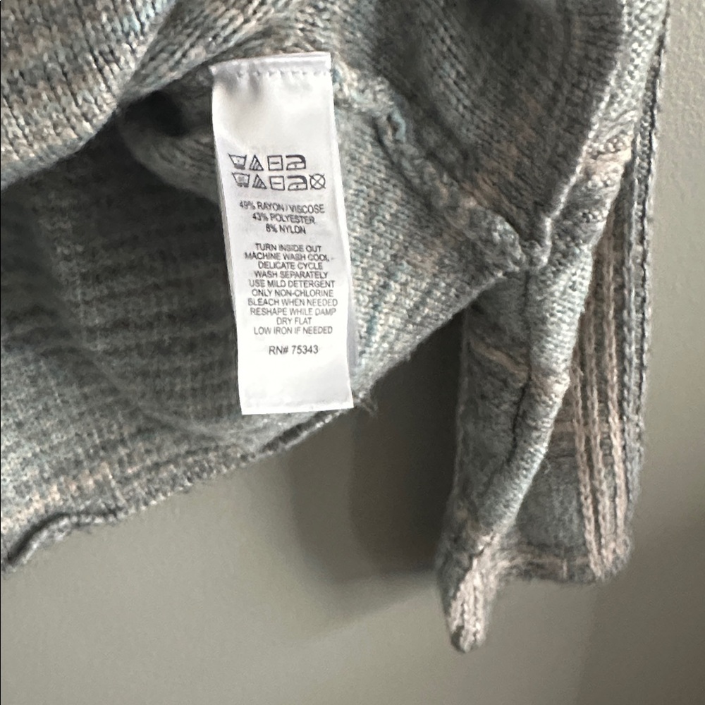 Rachel Zoe Textured Mock Neck Sweater Gray Cream Ribbed Knit Size Medium - Picture 4 of 6